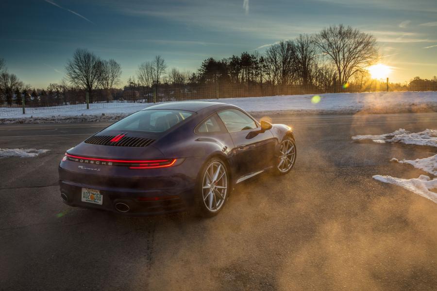  Porsche 911 Carrera 4S (992) 2019 года  (NA) (фото 6 из 18)